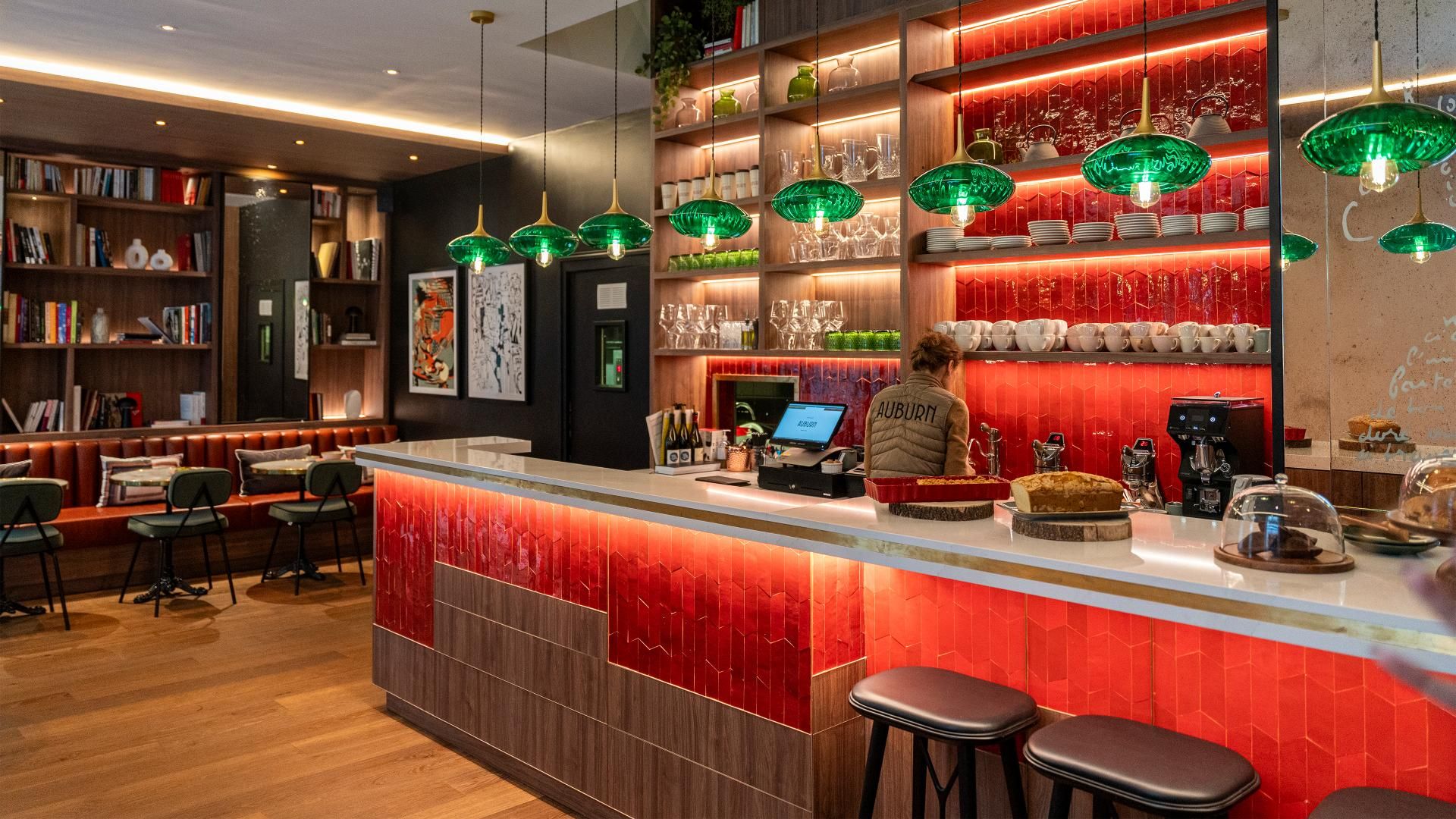 Hotel Bar