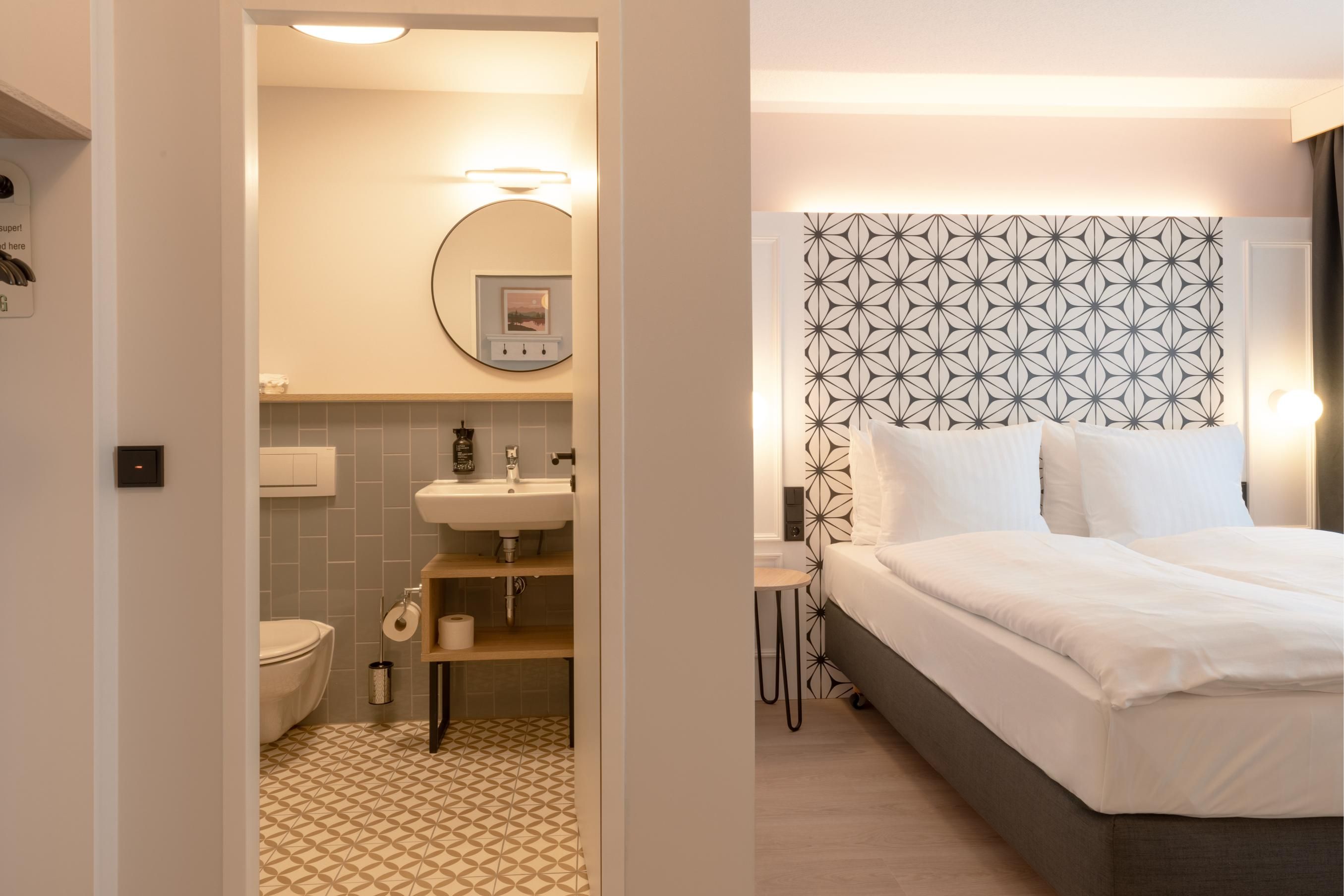 Queen Room
