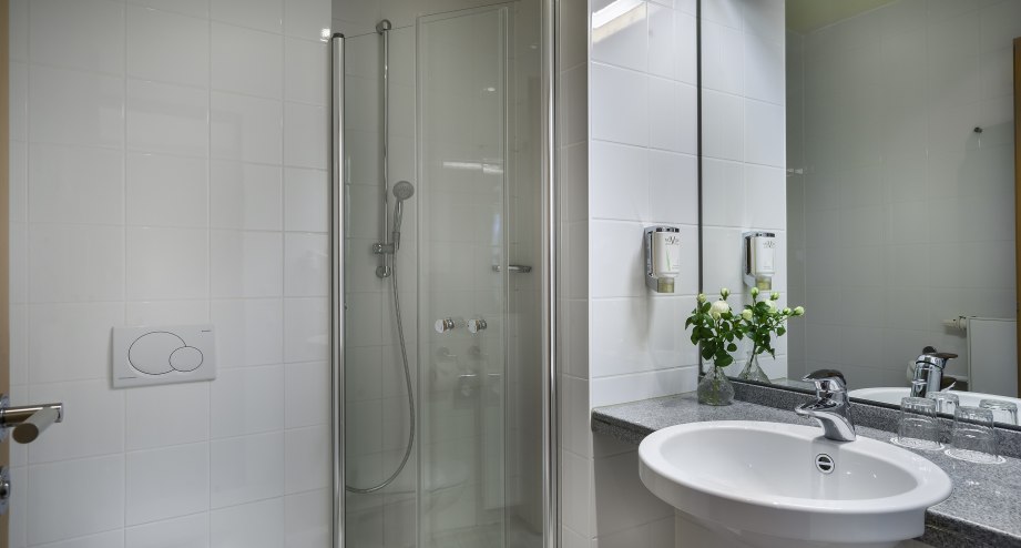 Badezimmer, © Novum Management GmbH, Foto: Reiner Hausleitner