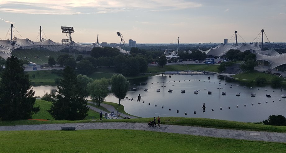 Der Olympiapark in München. - BAHNHIT.DE, © Sara Lindenmaier